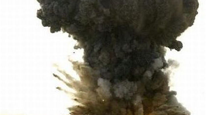 Content Dam Mae Online Articles 2013 04 Ied Explosion 24 April 2013