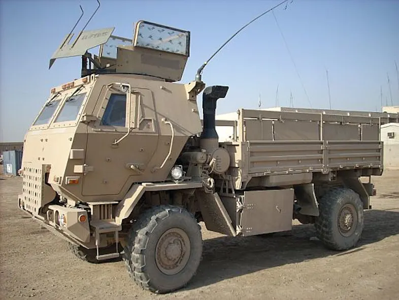 army-orders-100-fmtv-military-trucks-with-integrated-vetronics-on-sae