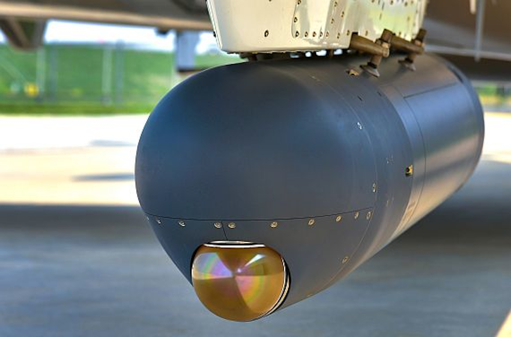 Open-systems architecture for airborne electro-optical sensor pods ...