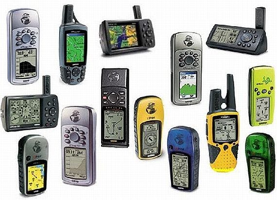 Army shopping industry for rugged, lightweight handheld GPS receivers with 2.6-inch screens
