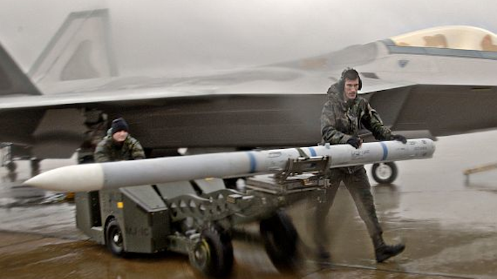 Air Force asks Raytheon to make upgrades to latest production lots of AMRAAM missiles
