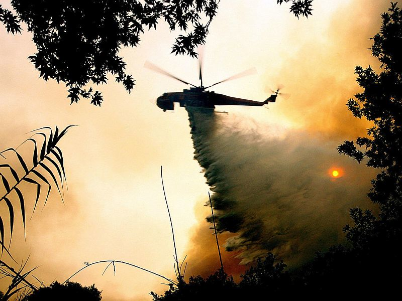 Content Dam Avi Online Articles 2016 03 2007 09 10 Greece Firesfiresun 18x24