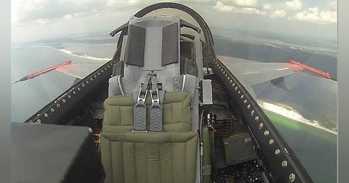 Qf16 plane top