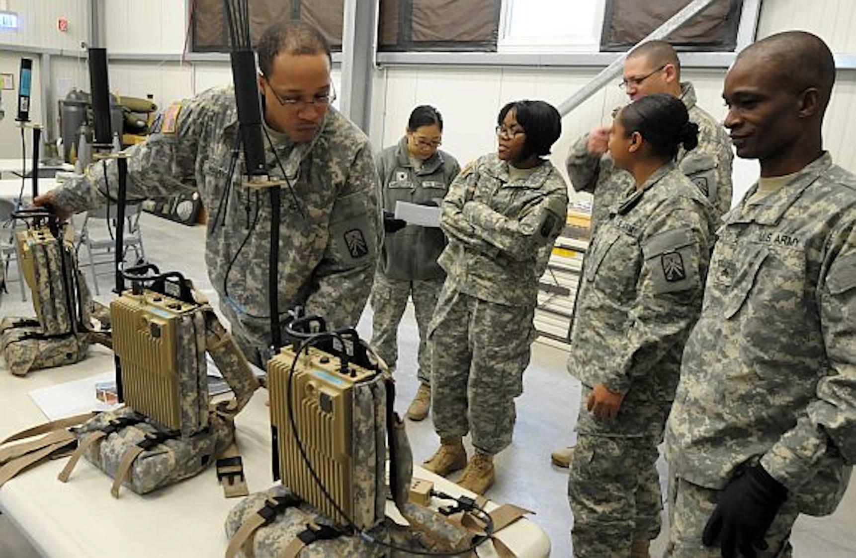 Ew Backpack Navy orders backpack electronic warfare (EW) jammers to counter ...