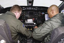 1201mae Sr Cockpit2 Opt 1201mae Sr Cockpit2 Opt