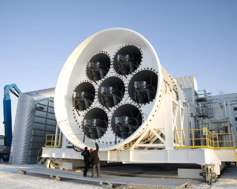 Content Dam Avi Online Articles 2012 02 Winnipeg Facility 2 4x5