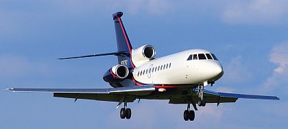 Content Dam Avi Online Articles 2012 04 Falcon900