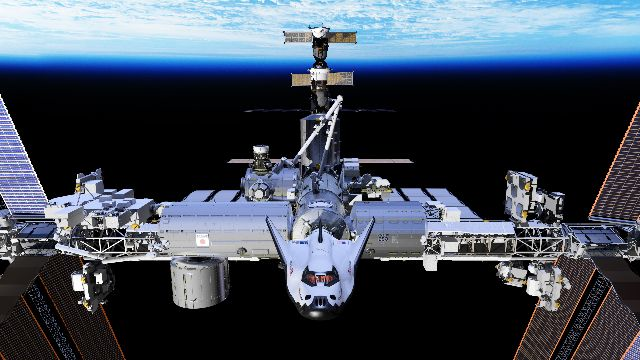 Content Dam Avi Online Articles 2012 08 Dc With Iss Forward Docked 1