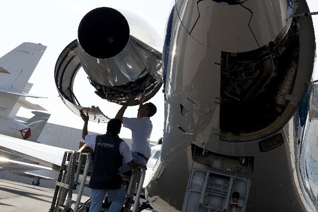 Content Dam Avi Online Articles 2012 10 Dassault