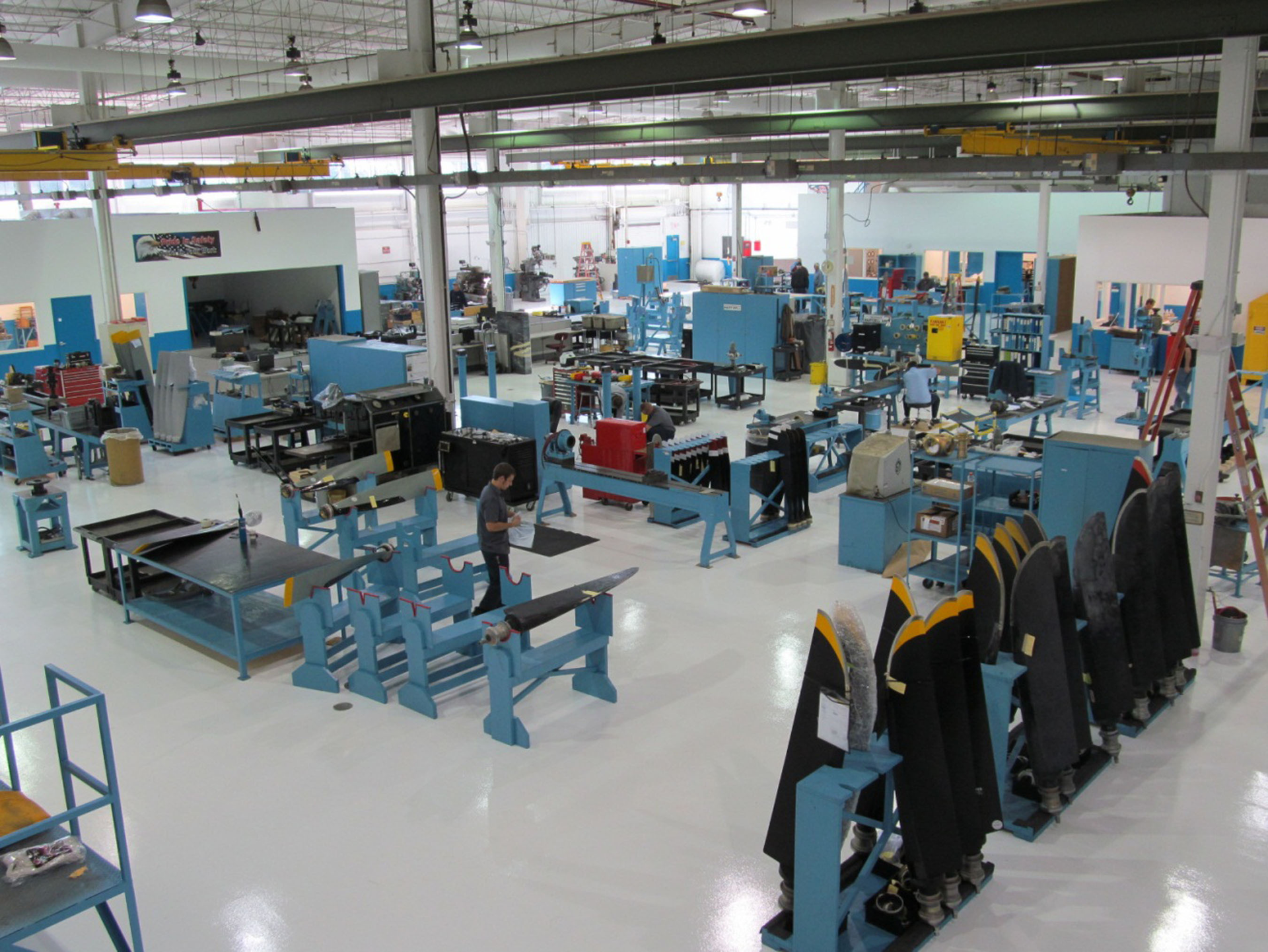 Content Dam Avi Online Articles 2012 10 Expansion