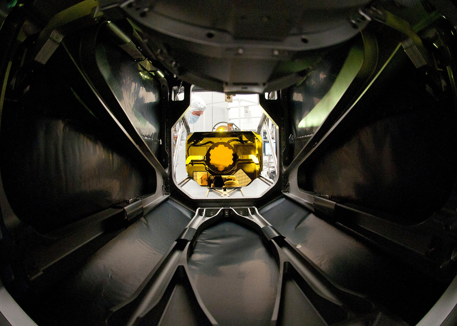 Content Dam Avi Online Articles 2013 01 Ballaero