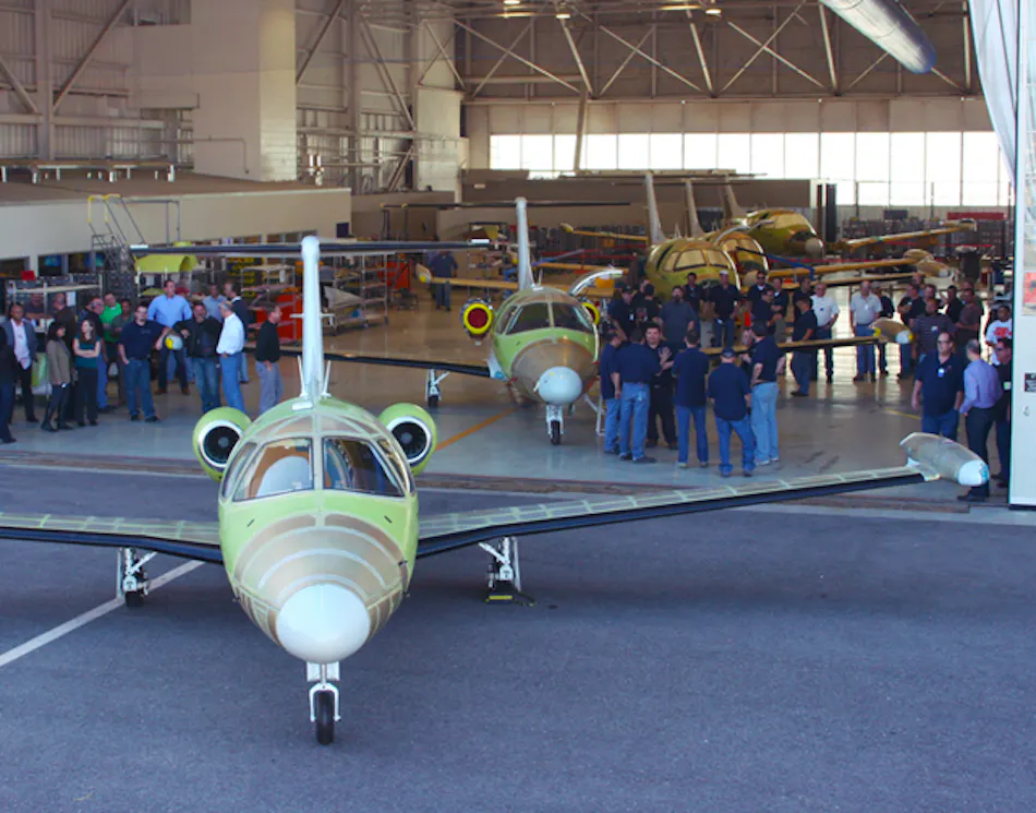 Eclipse Aerospace powers up new production Eclipse 550 twin-engine jet ...
