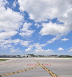 Content Dam Avi Online Articles 2013 04 Shutterstock Atc Faa Content Dam Avi Online Articles 2013 04 Shutterstock Atc Faa