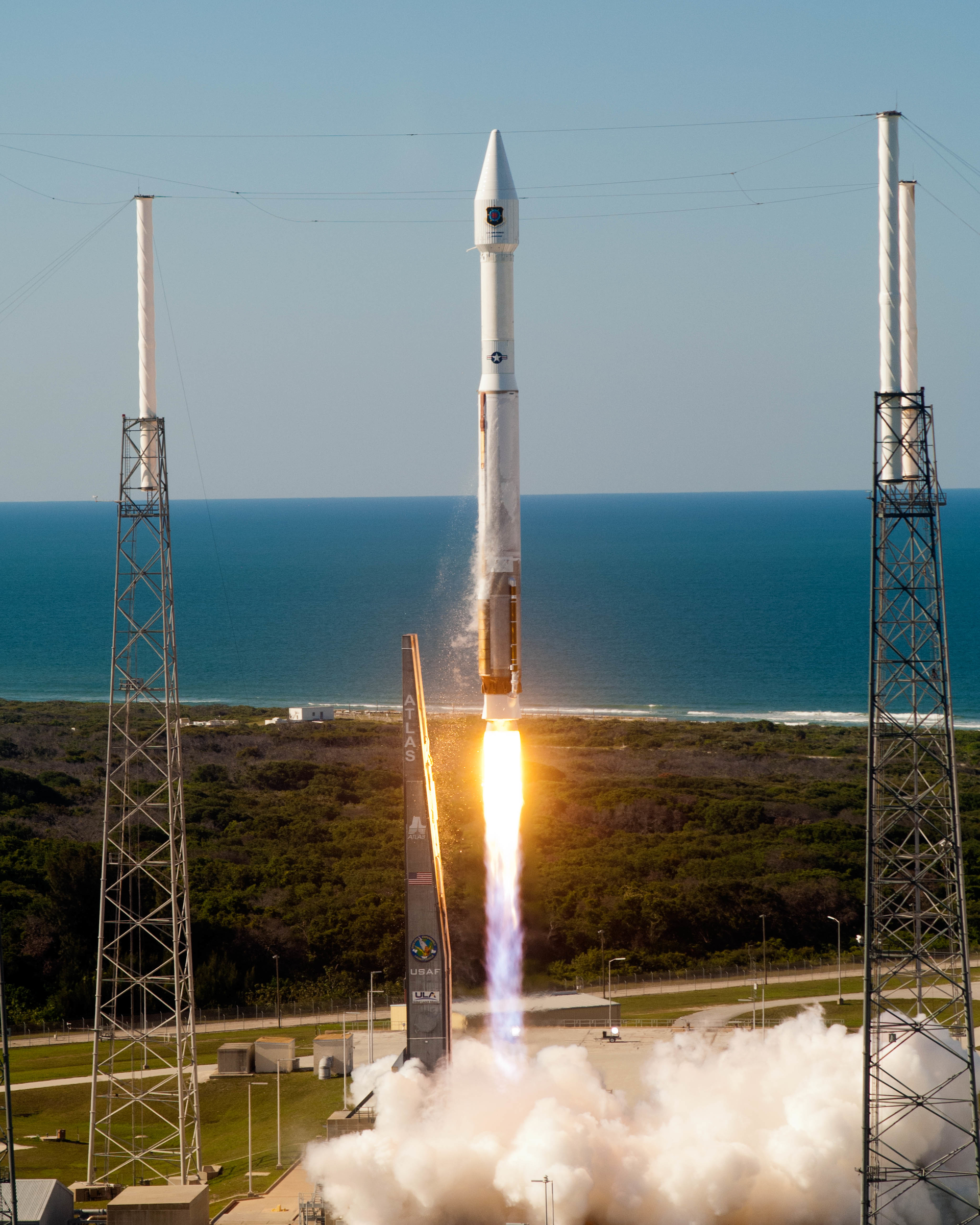 Content Dam Avi Online Articles 2013 05 Boeing Gpsiif4 C1 016