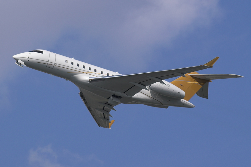 Content Dam Avi Online Articles 2013 05 Bombardier Global 5000