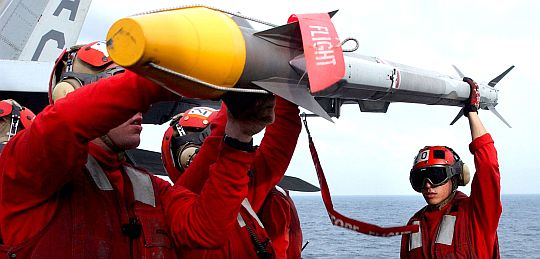 Content Dam Avi Online Articles 2013 06 Sidewinder 9 June 2013