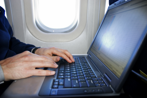 Content Dam Avi Online Articles 2013 08 Shutterstock Inflight