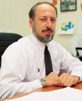 Content Dam Avi Online Articles 2013 09 Loofie Gutterman