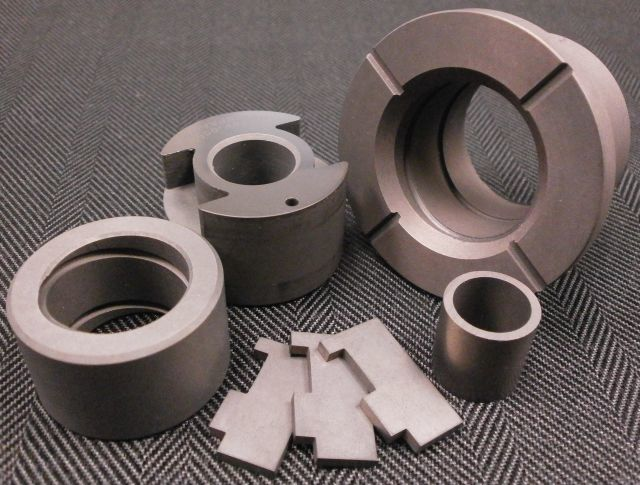 Content Dam Avi Online Articles 2013 12 Aircraft Fuel Pump Bearing