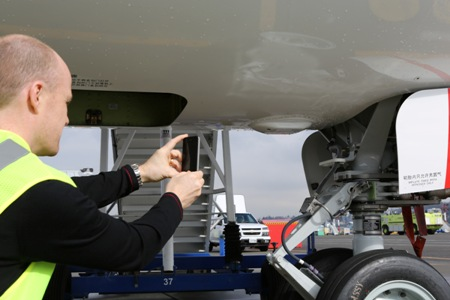 Content Dam Avi Online Articles 2014 02 Boeing Mobile
