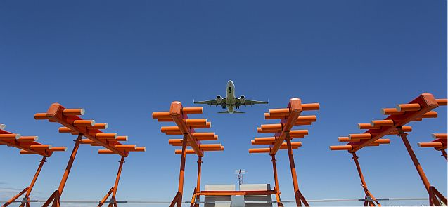 Content Dam Avi Online Articles 2014 06 Navcanada