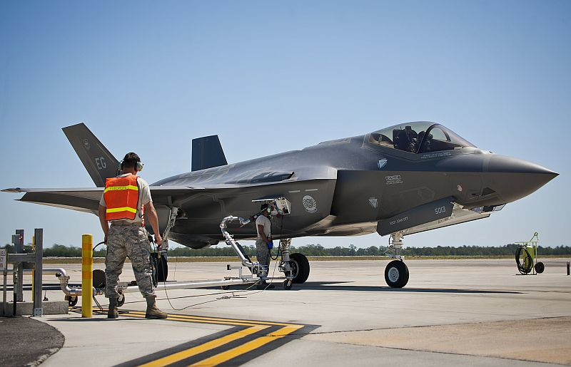 Content Dam Avi Online Articles 2014 08 F35 1