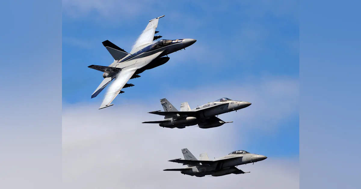 Simusphere Visual Display Navy selects L-3 Link SimuSphere HD-9 visual displays for U.S. Navy F/A ...