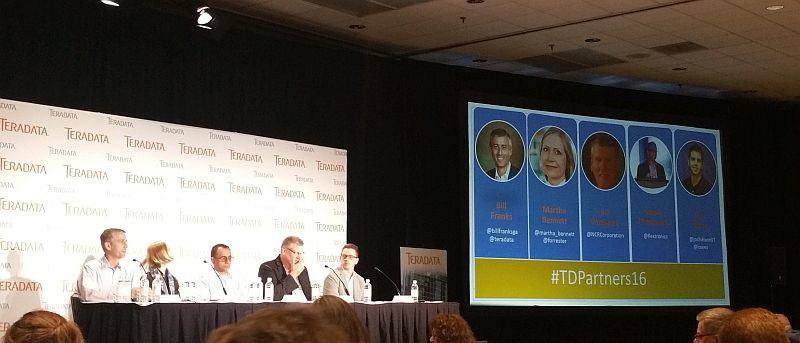 Content Dam Avi Online Articles 2016 09 Teradata Thought Panel