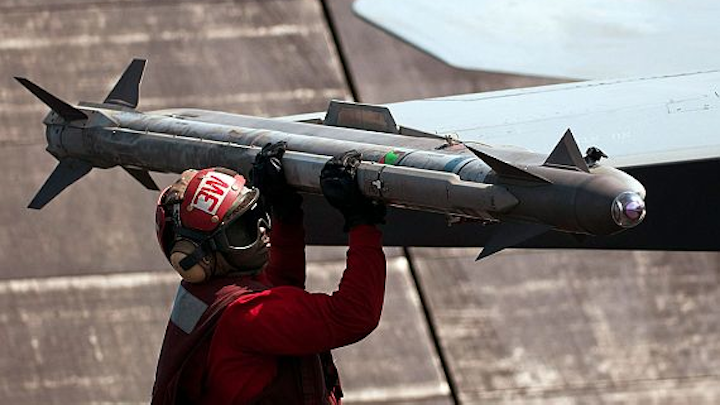 Navy makes 317-missile order of AIM-9X infrared-guided air-to-air weapon for Navy and Air Force
