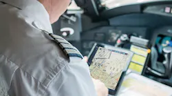 Content Dam Avi Online Articles 2017 05 Pilot Tablet Jeppesen