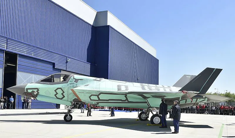 First Italian-built F-35B short take-off/vertical landing aircraft ...