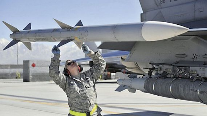 Air Force taps Raytheon to build hundreds of radar-guided air-to-air missiles for U.S. military allies