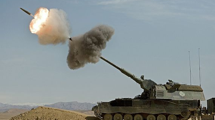 Army asks Raytheon smart munitions experts to build additional Excalibur artillery shells