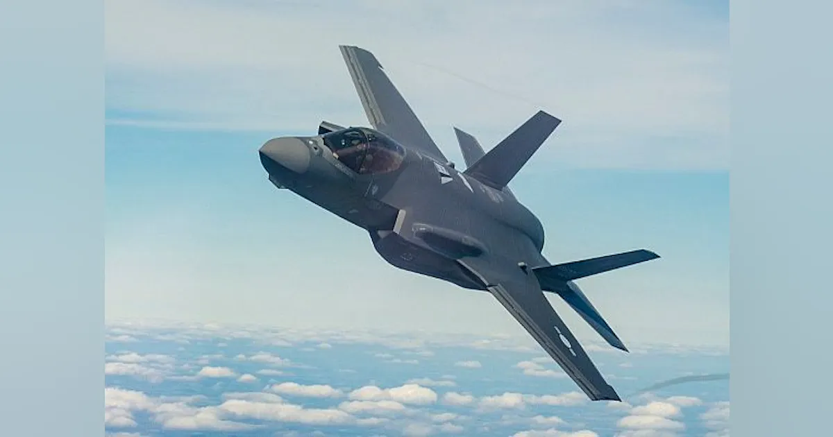 F-35 is about to get a lot smarter, using artificial intelligence to ...