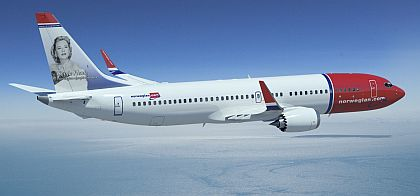 Analysis: 300 aircraft sold last week for billions of dollars; is this a down-economy?