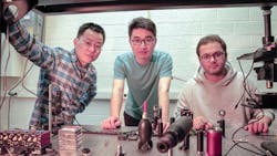 Researchers at the University of Wisconsin-Madison developed a smart glass that recognizes images without external power or circuits. Researchers at the University of Wisconsin-Madison developed a smart glass that recognizes images without external power or circuits.
