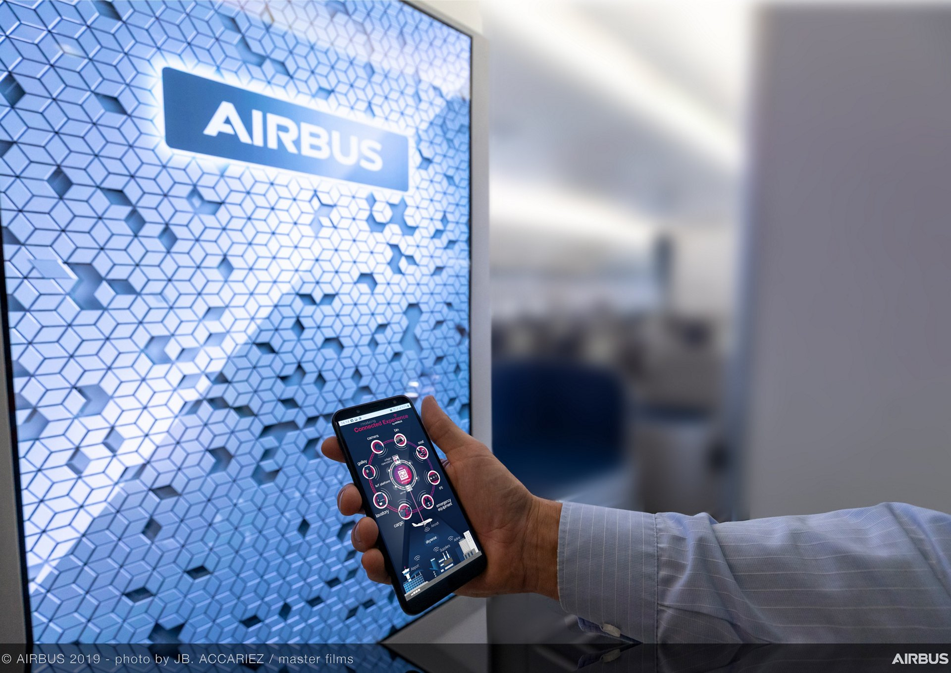 Airbus Connected Experience Flight Lab 5d7a76216921a