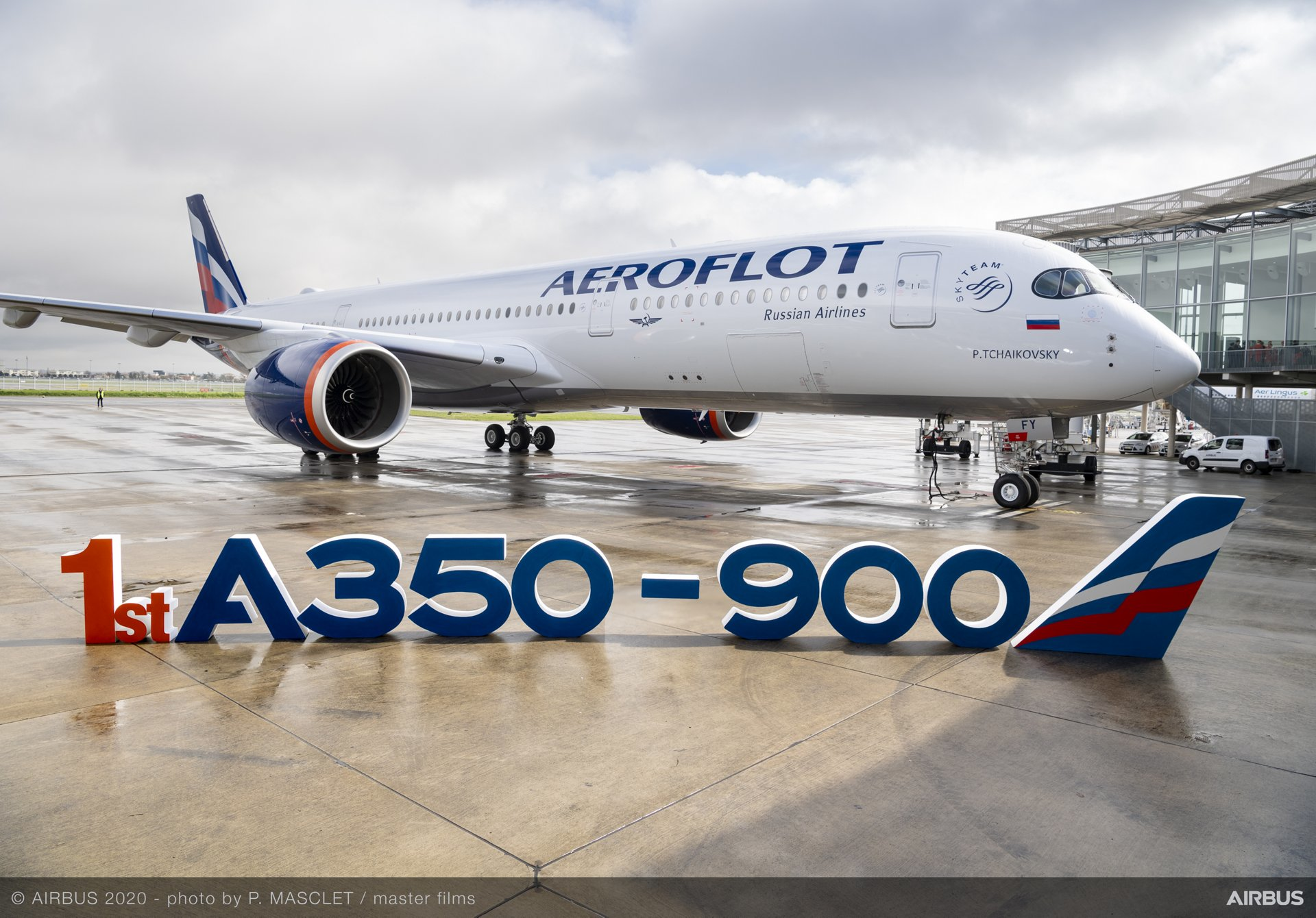 Aeroflot First A350 900 Delivery With Letters 01 5e5fe44d01599