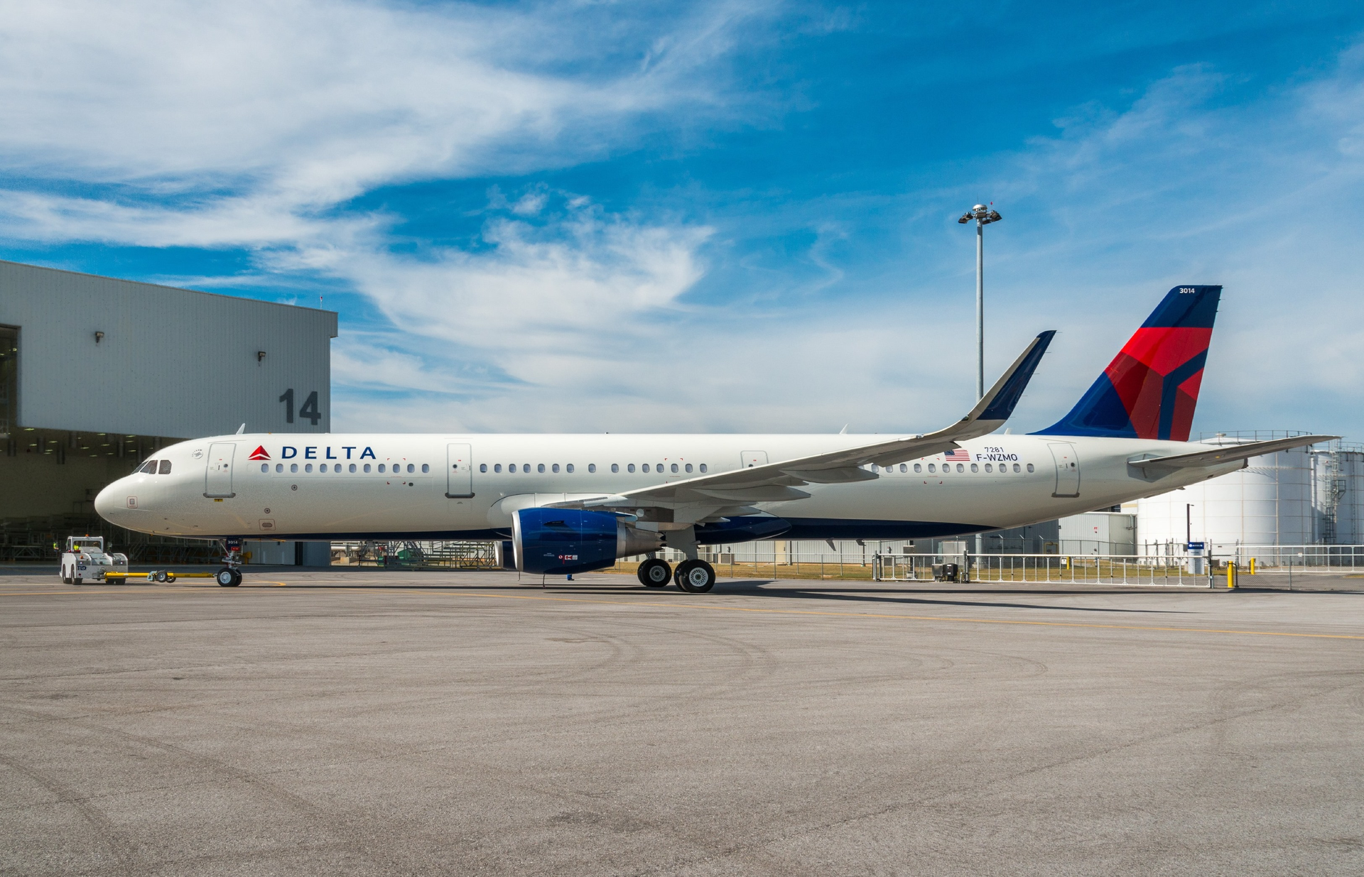 Airbus169 Delta Out Of Paint 101 5f91ff1028603