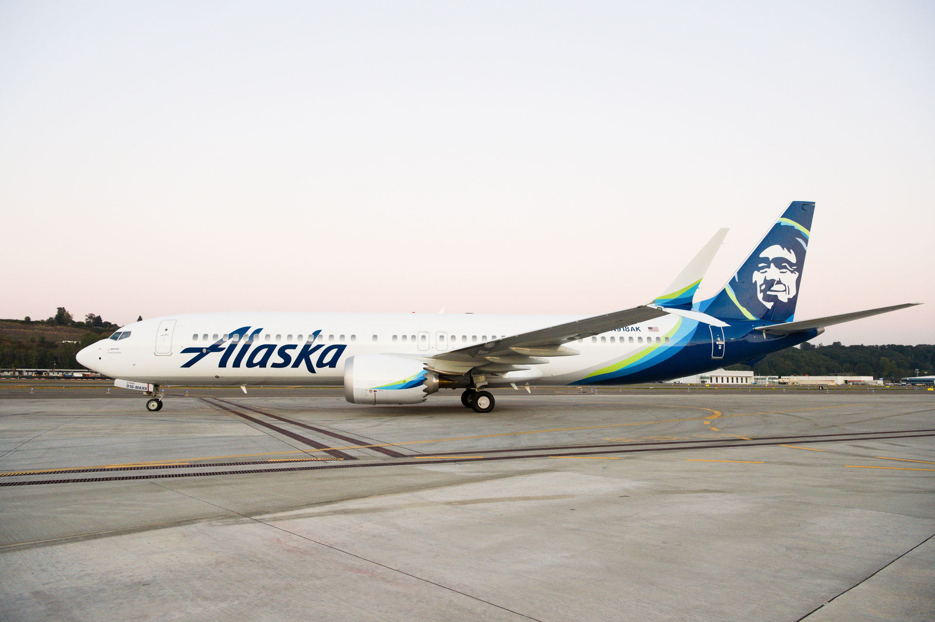 High Res Alaska737 9 5fe25bbed3210