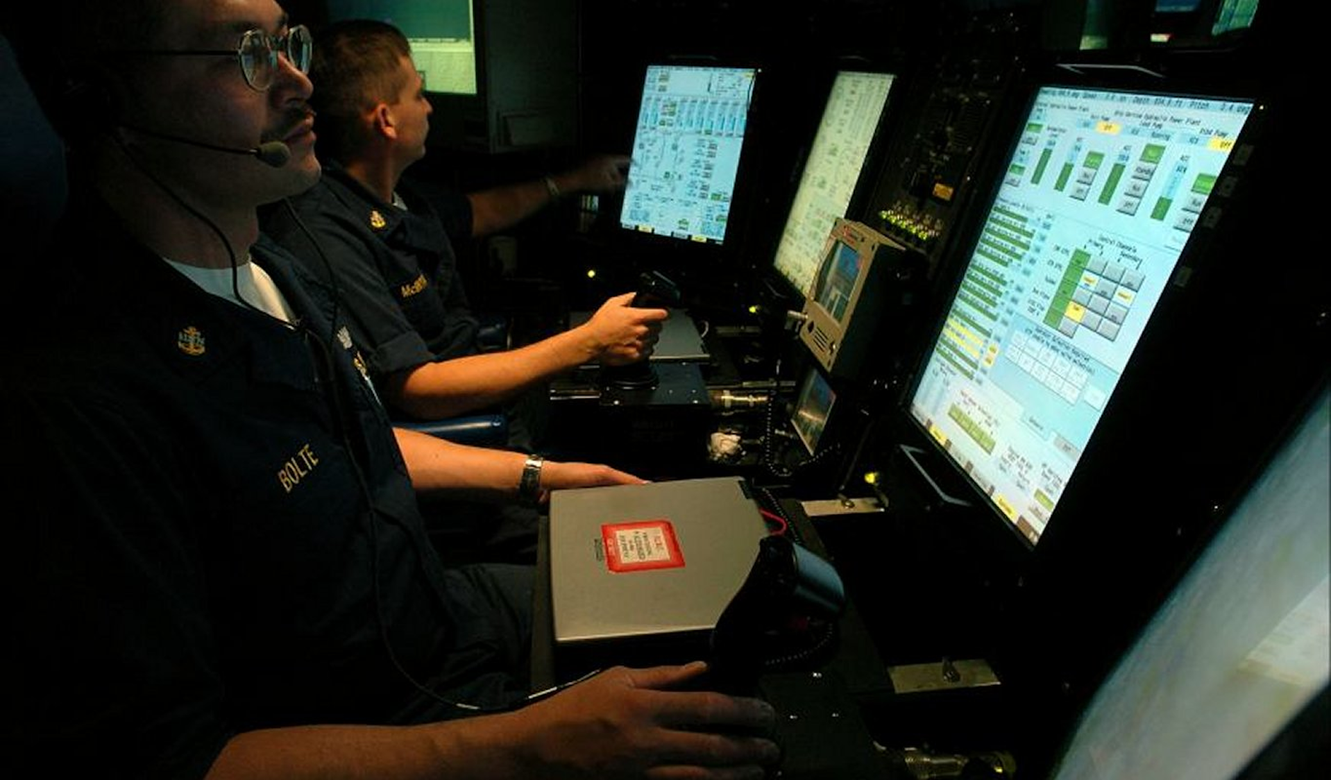 Lockheed Martin to design and prototype submarine electronic warfare ...