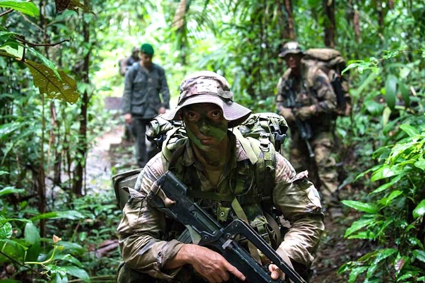 Сила джунглей. Спецназ в джунглях. Военные в джунглях. Спецназ США В джунглях. Боевые действия в джунглях.