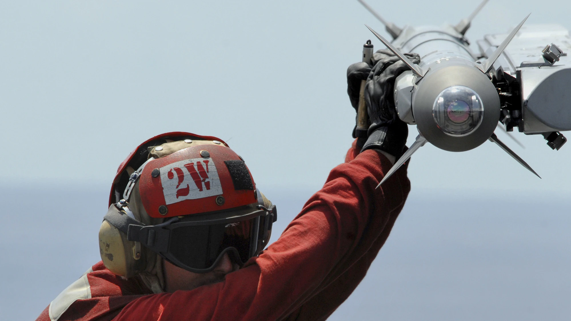 Raytheon To Build 565 AIM 9X Block II Infrared guided Air to air raytheon-to-build-565-aim-9x-block-ii-infrared-guided-air-to-air