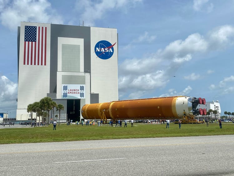 Aerojet Rocketdyne Awarded NASA Contract For Orion Spacecraft Main ...