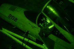Sailors conduct tests in the cockpit of an F/A-18E Super Hornet, assigned to the “Stingers” of Strike Fighter Squadron (VFA) 113, on the flight deck of the Nimitz-class aircraft carrier USS Carl Vinson. Sailors conduct tests in the cockpit of an F/A-18E Super Hornet, assigned to the “Stingers” of Strike Fighter Squadron (VFA) 113, on the flight deck of the Nimitz-class aircraft carrier USS Carl Vinson.