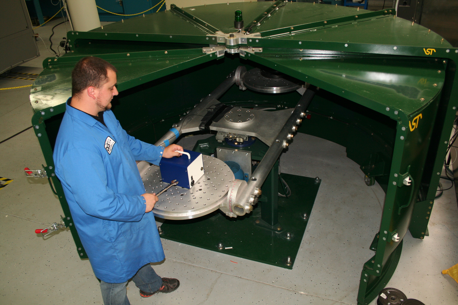 Environmental Testing Services Centrifuge Photo Img 5382 625587c44563a