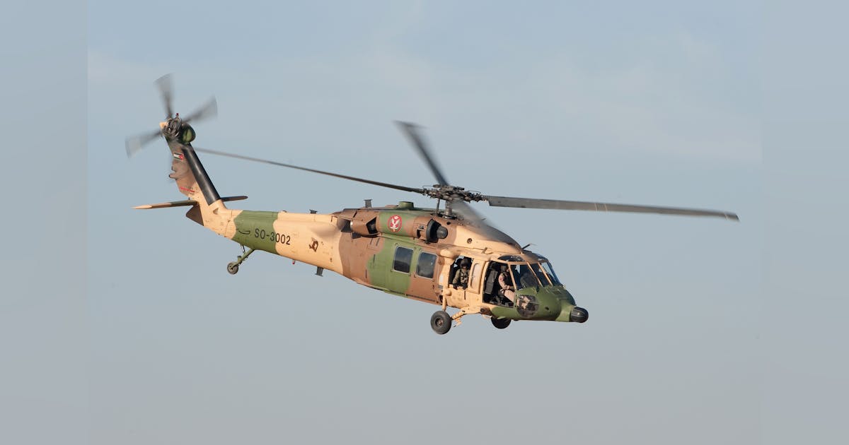 uh 60 blackhawk helicopters