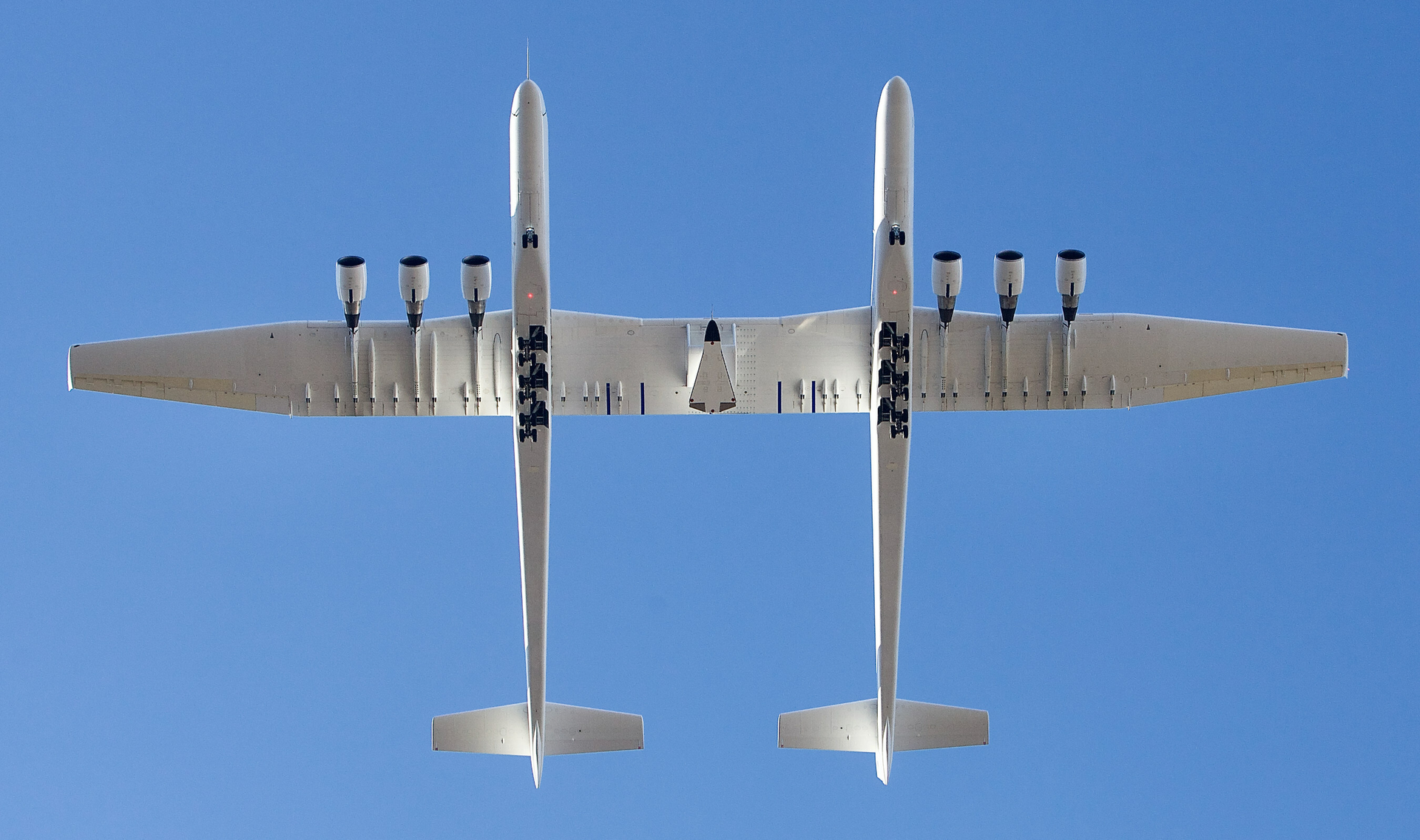 Stratolaunch Conducts Successful Captive Carry Flight Test | Military ...