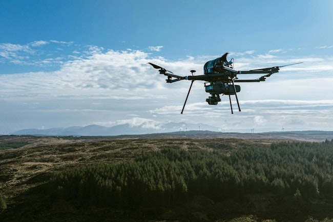 With flight times of up to 3 hours, the hydrogen-powered Gryphon drone, by Intelligent Energy, allows Cyberhawk field teams to unlock the immense potential of BVLOS operations. Cyberhawk photo.
