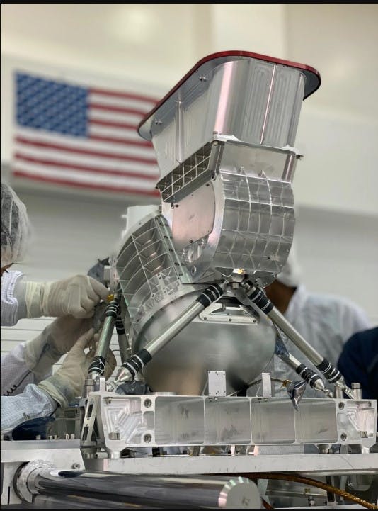 Europa Clipper&rsquo;s Mapping Imaging Spectrometer